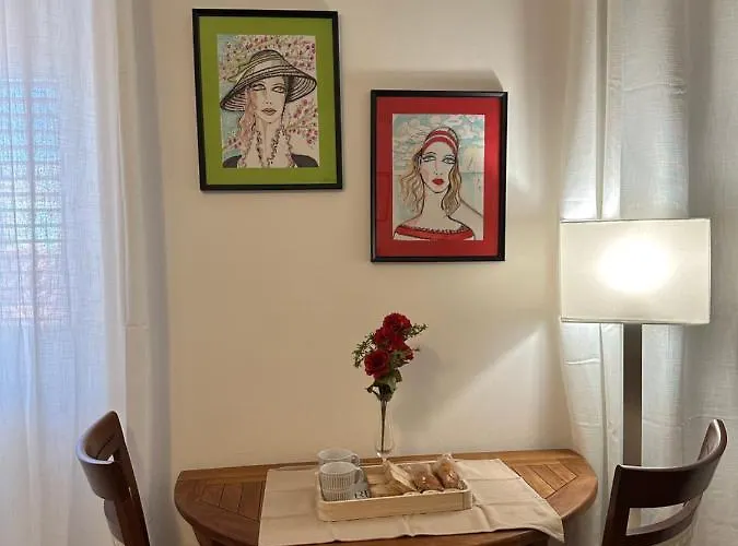 Charlotte Near Piazza Unita Lägenhet Trieste